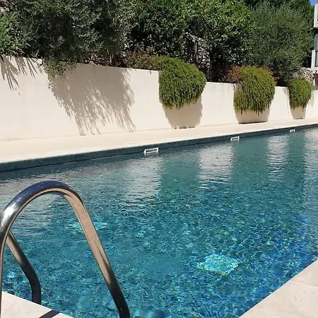 Apartment 2 Pers, Terrasse, Piscine, Parking *